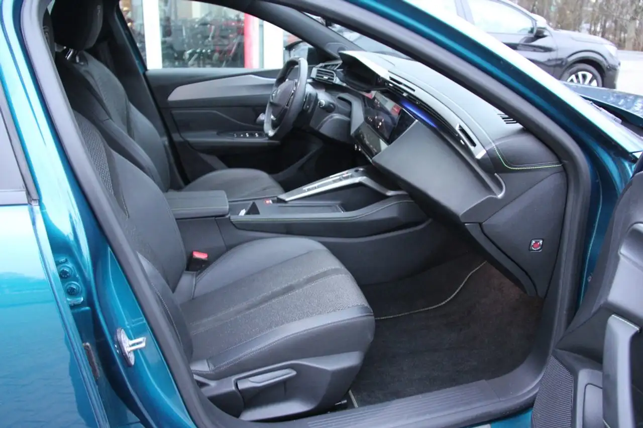 Peugeot 408 GT FULL-LED AdapTemp CAM 19Z Lenkradheizung 21