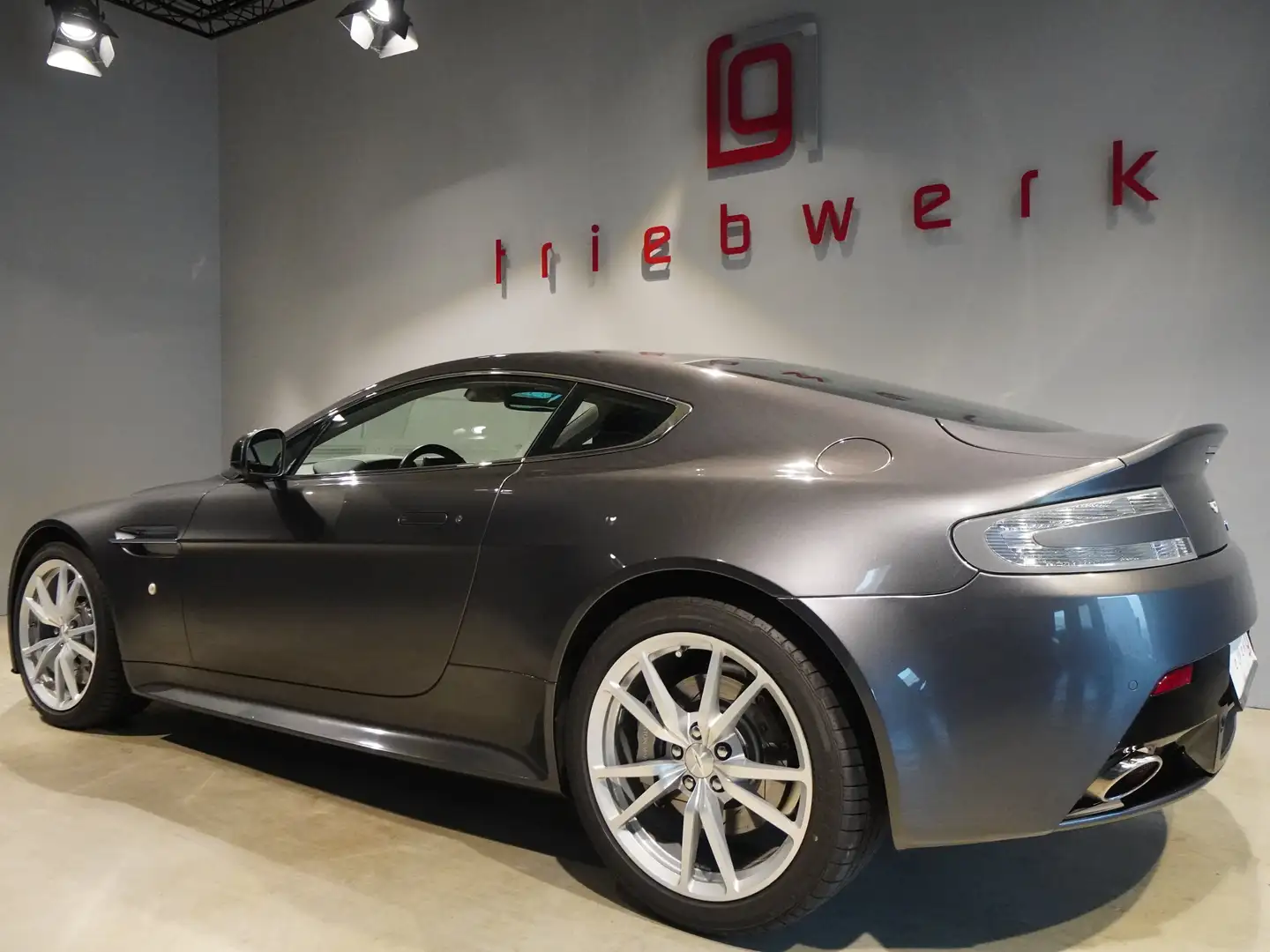 Aston Martin V8 Vantage S 4.7 *letztes Facelift*U-Frei*BRD-FZG* Gris - 2