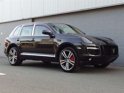Porsche Cayenne Turbo 4.8L 2007 Facelift Model & Mooi (BTW Auto)
