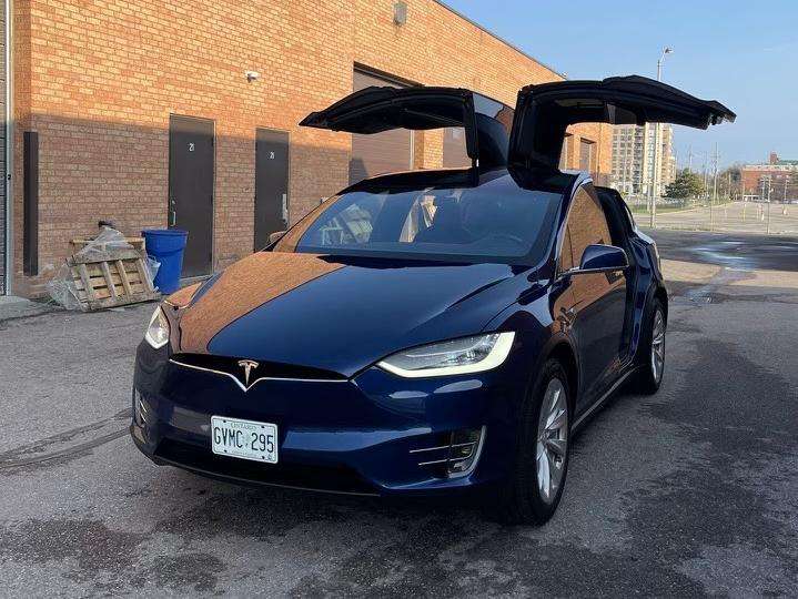 2017 Tesla Model X 75D thumb 7