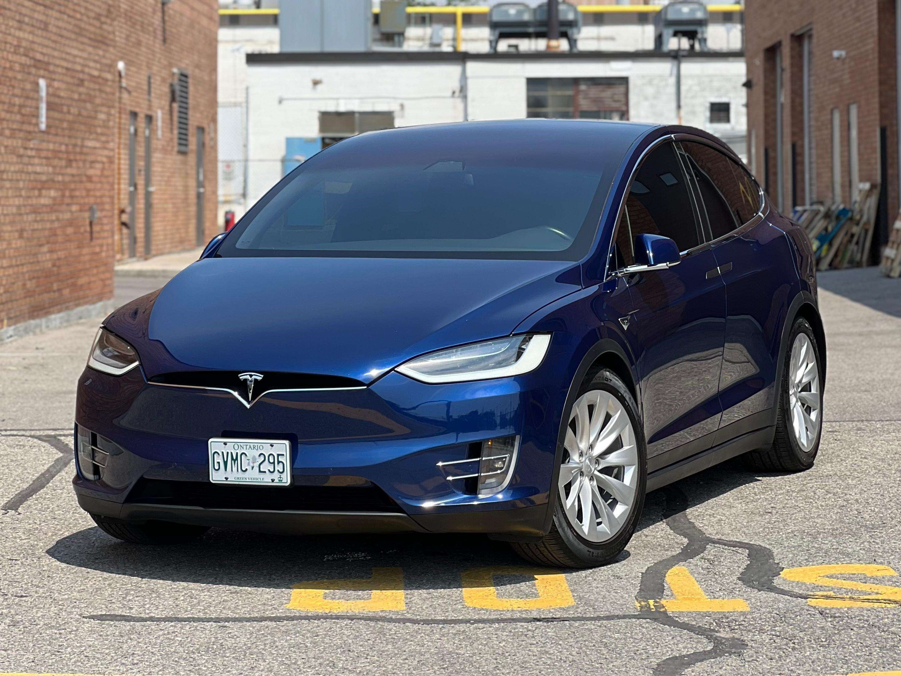 2017 Tesla Model X 75D alt 3
