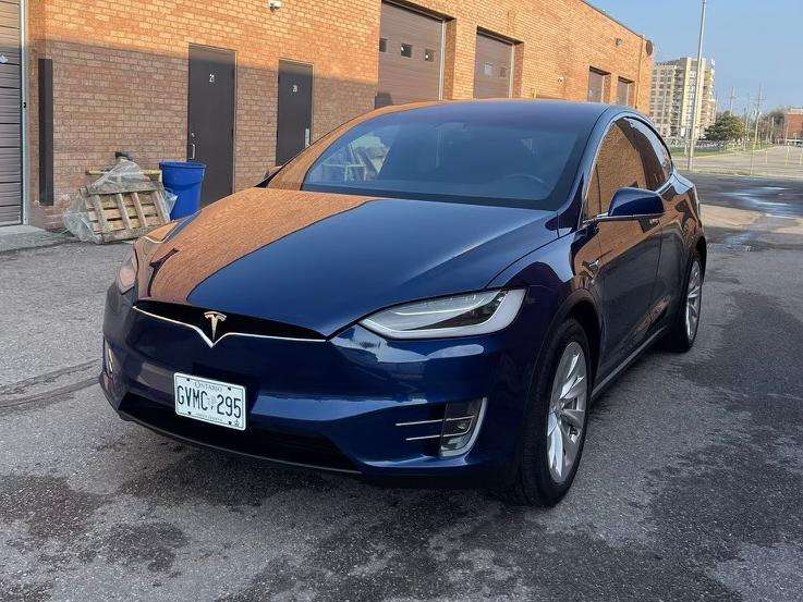 2017 Tesla Model X 75D thumb 6