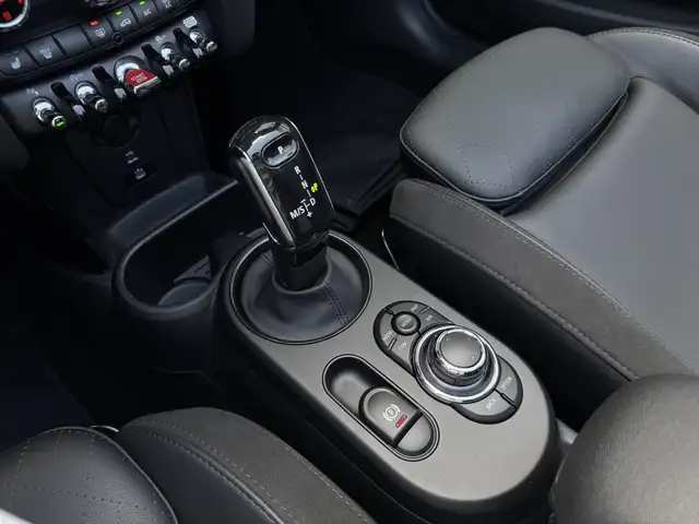 Mini Cooper view 12