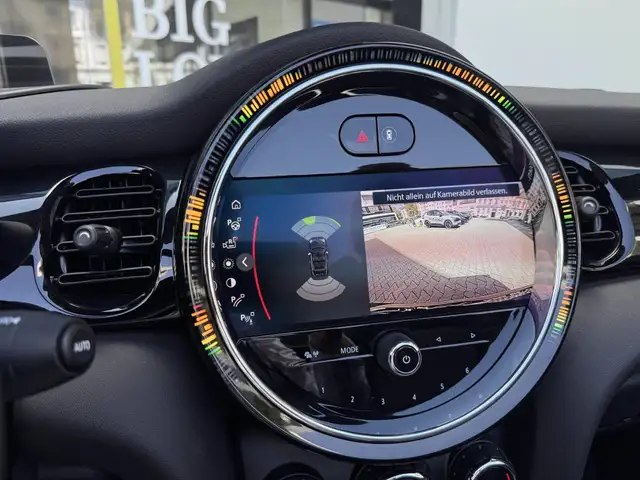 Mini Cooper view 10