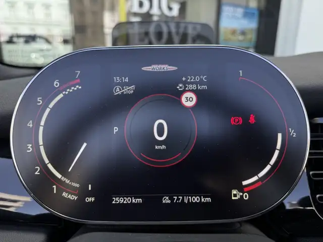 Mini Cooper view 15