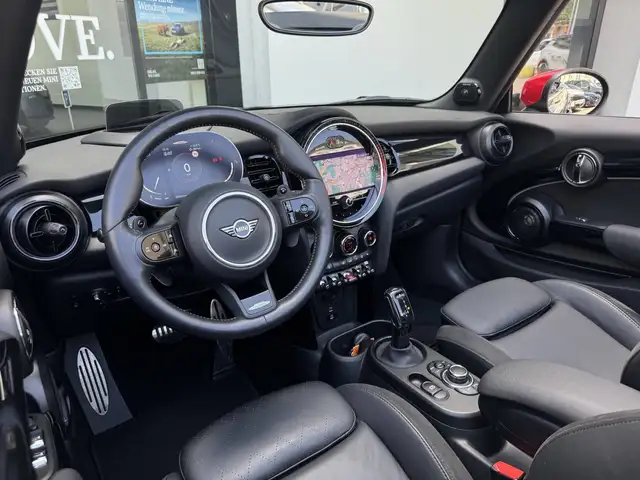 Mini Cooper view 7