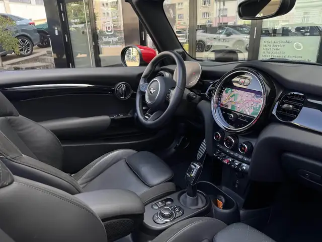 Mini Cooper view 5