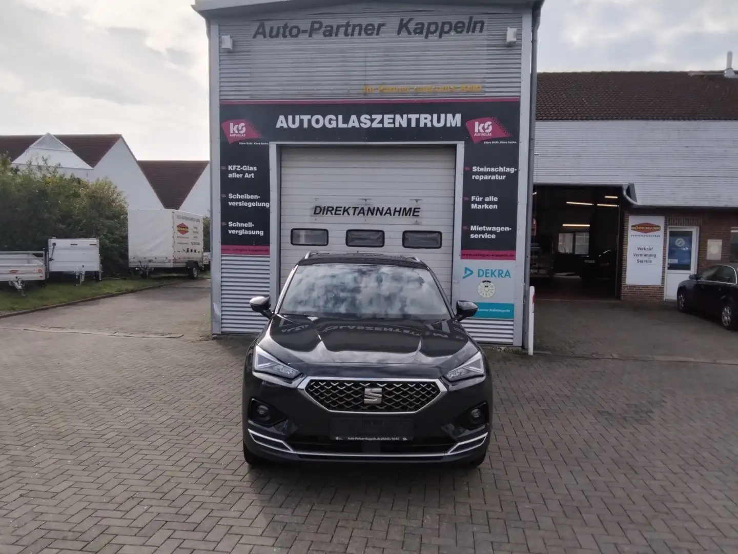SEAT Tarraco 1.5 TSI ACT Xcellence/SHZG/AHK/RFK/NAVI/Pano Gris - 2