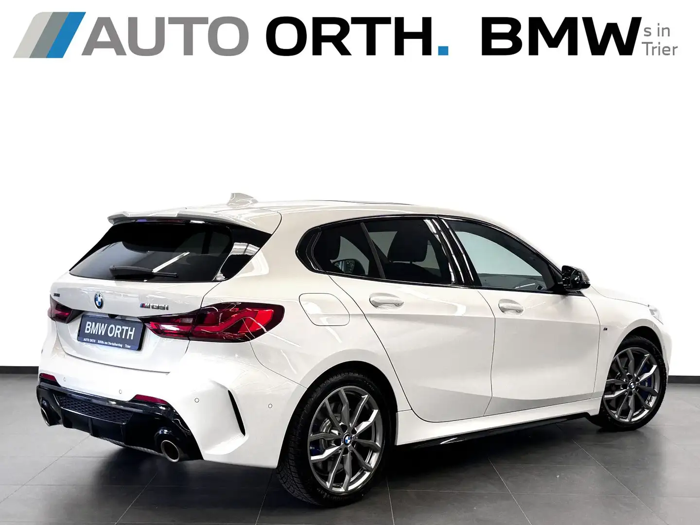 BMW 135 i xDrive AUT. LC-PROF PANO HUD ACC KAMERA HK Белый - 2
