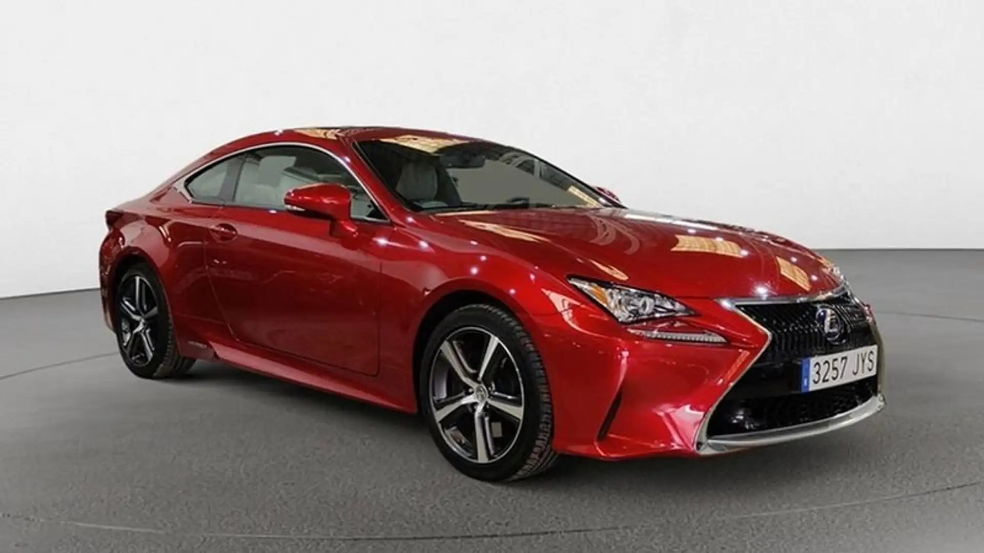 Lexus RC 300h - 1