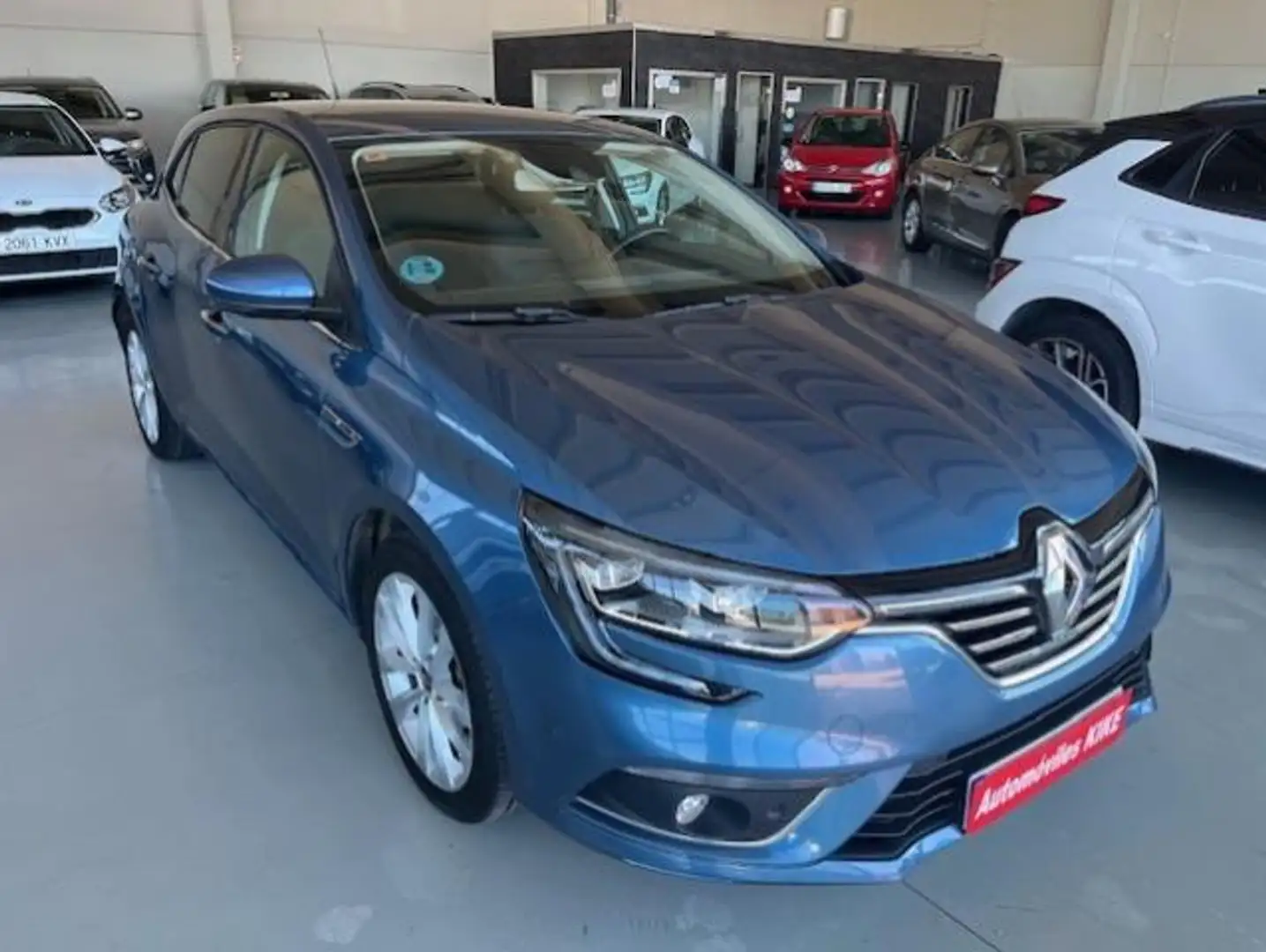 Renault Megane Berlina 130cv Automático de 5 Puertas Bleu - 2