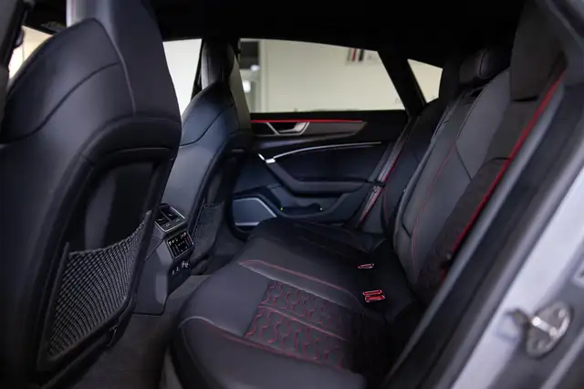 Audi RS7 view 14