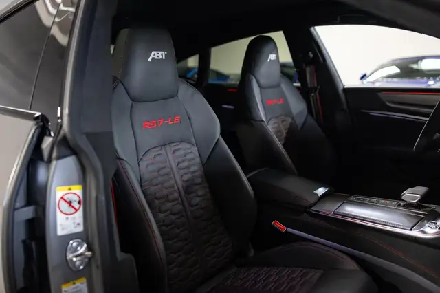 Audi RS7 view 22