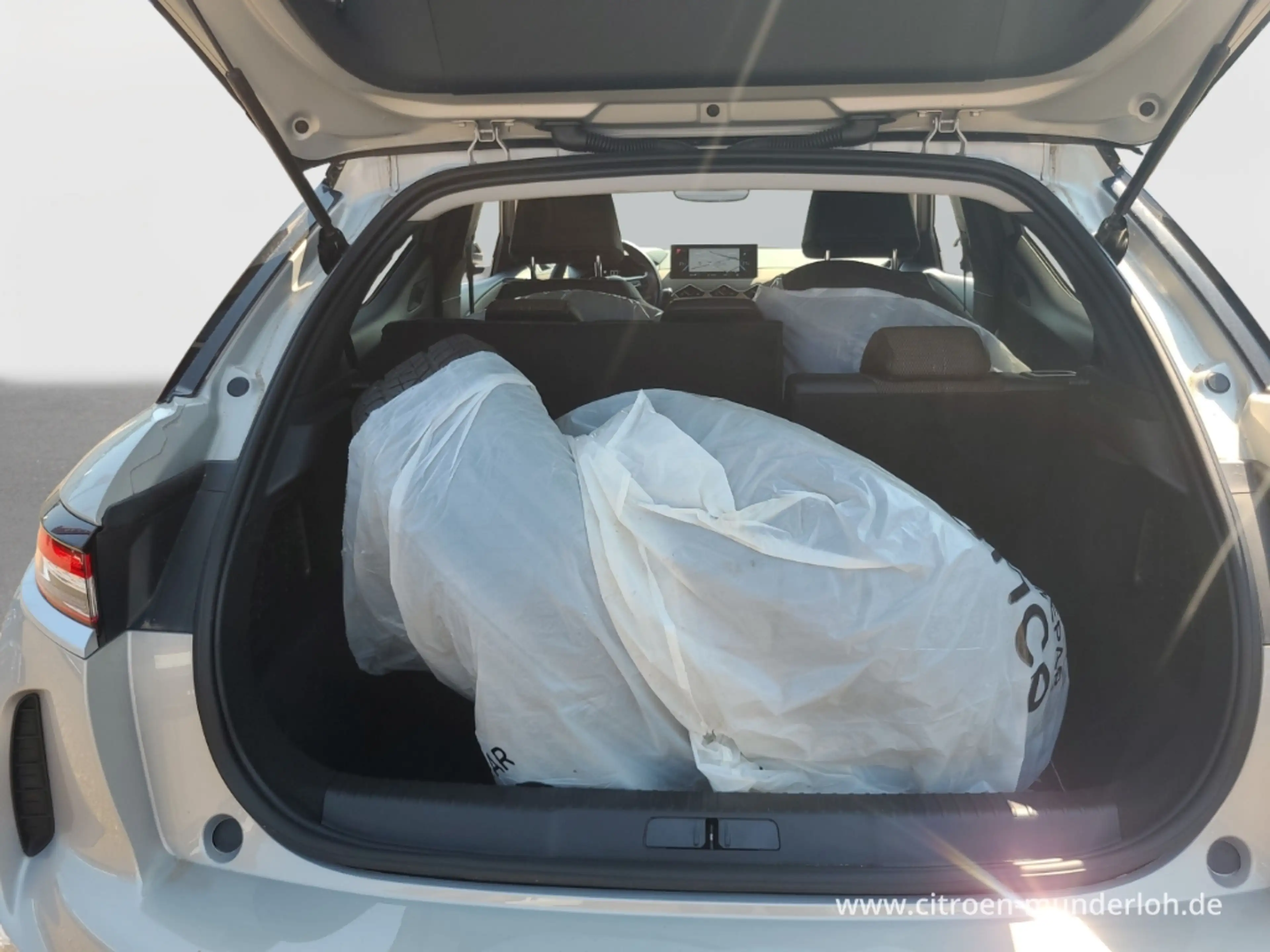 DS Automobiles DS 3 E-Tense SoChic Elektro  NAVI KLIMA PDC SHZ SAFETY- — photo 6