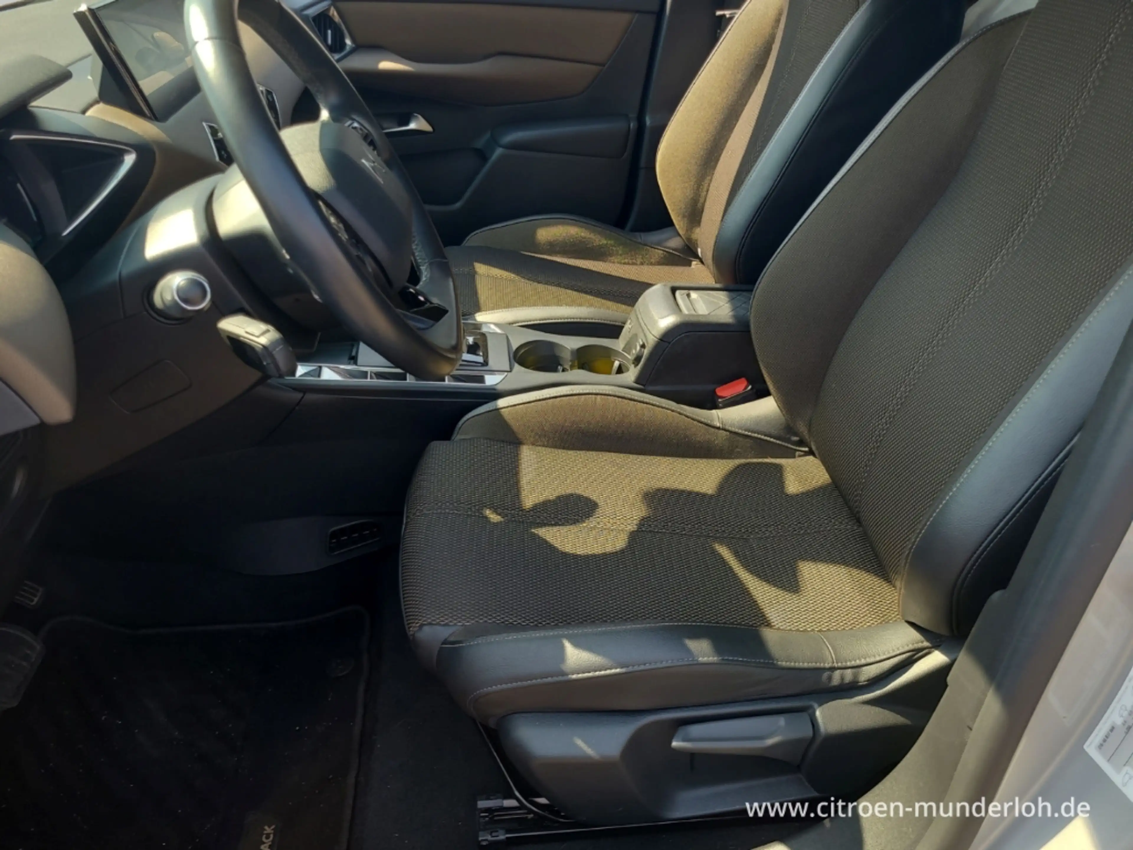DS Automobiles DS 3 E-Tense SoChic Elektro  NAVI KLIMA PDC SHZ SAFETY- — photo 10
