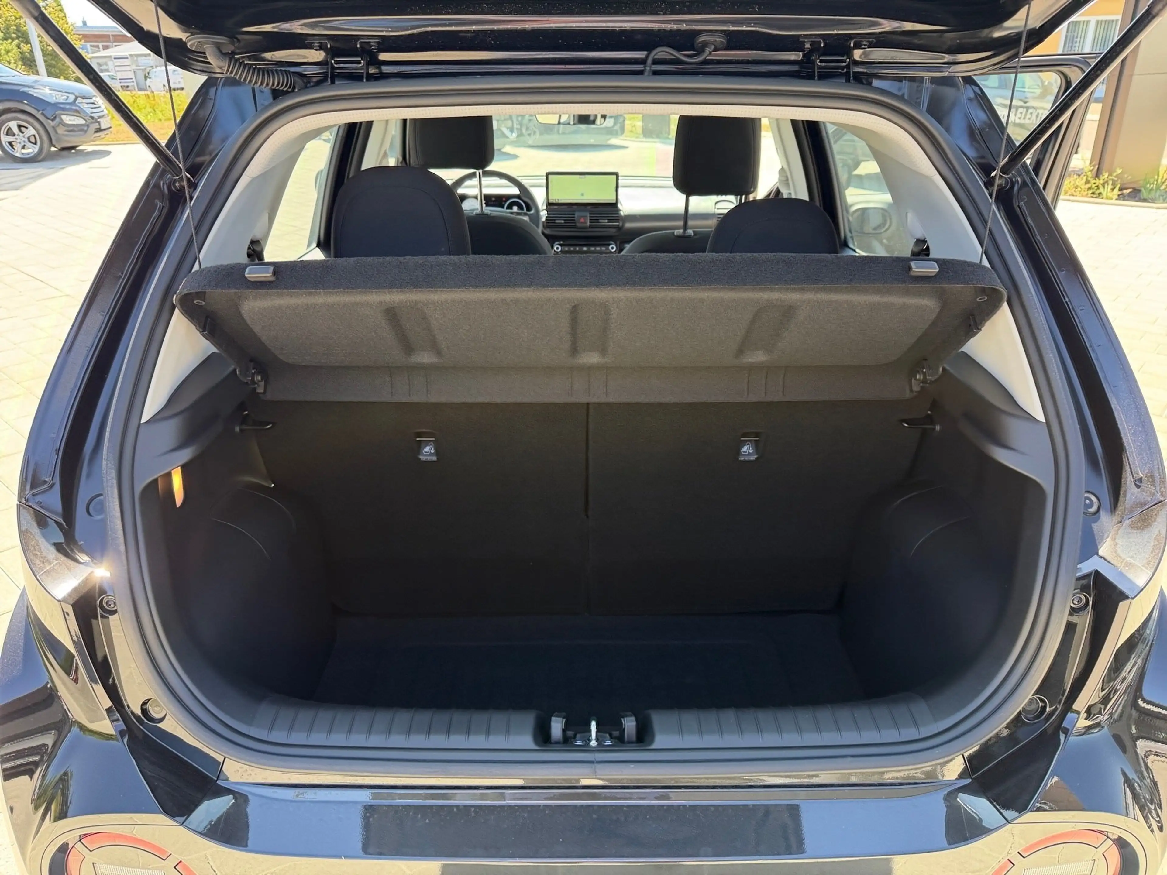 Hyundai Inster 42 kWh Select Effizienzpaket WärmePumpe — photo 12