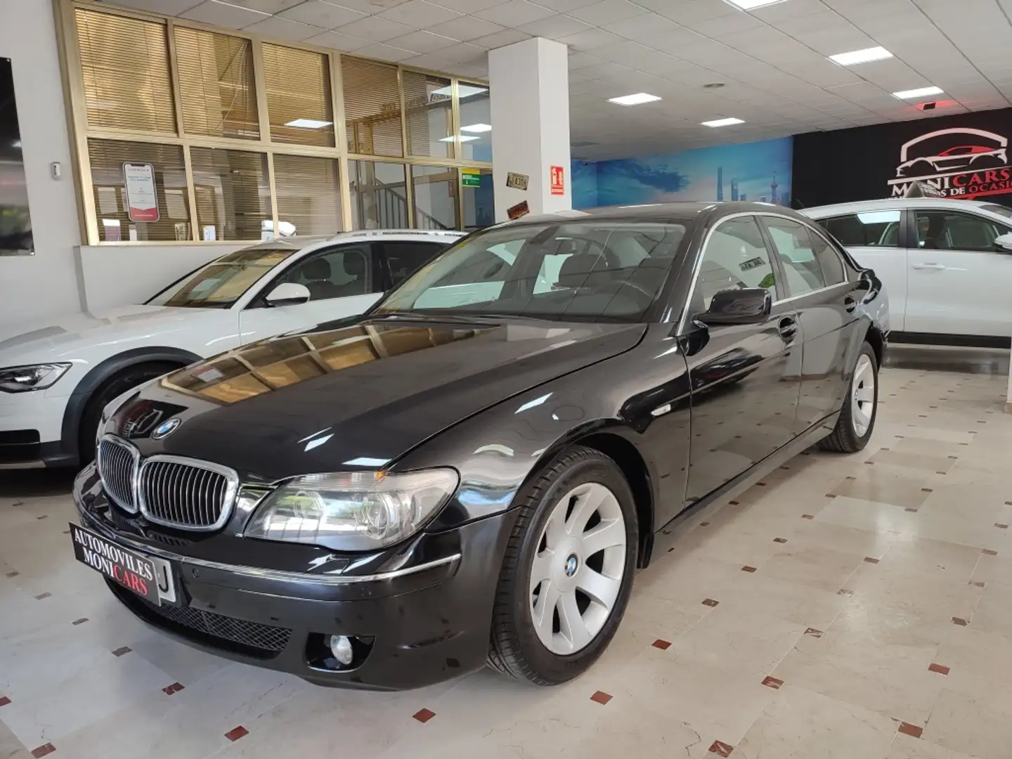 BMW 730 730dA Noir - 1