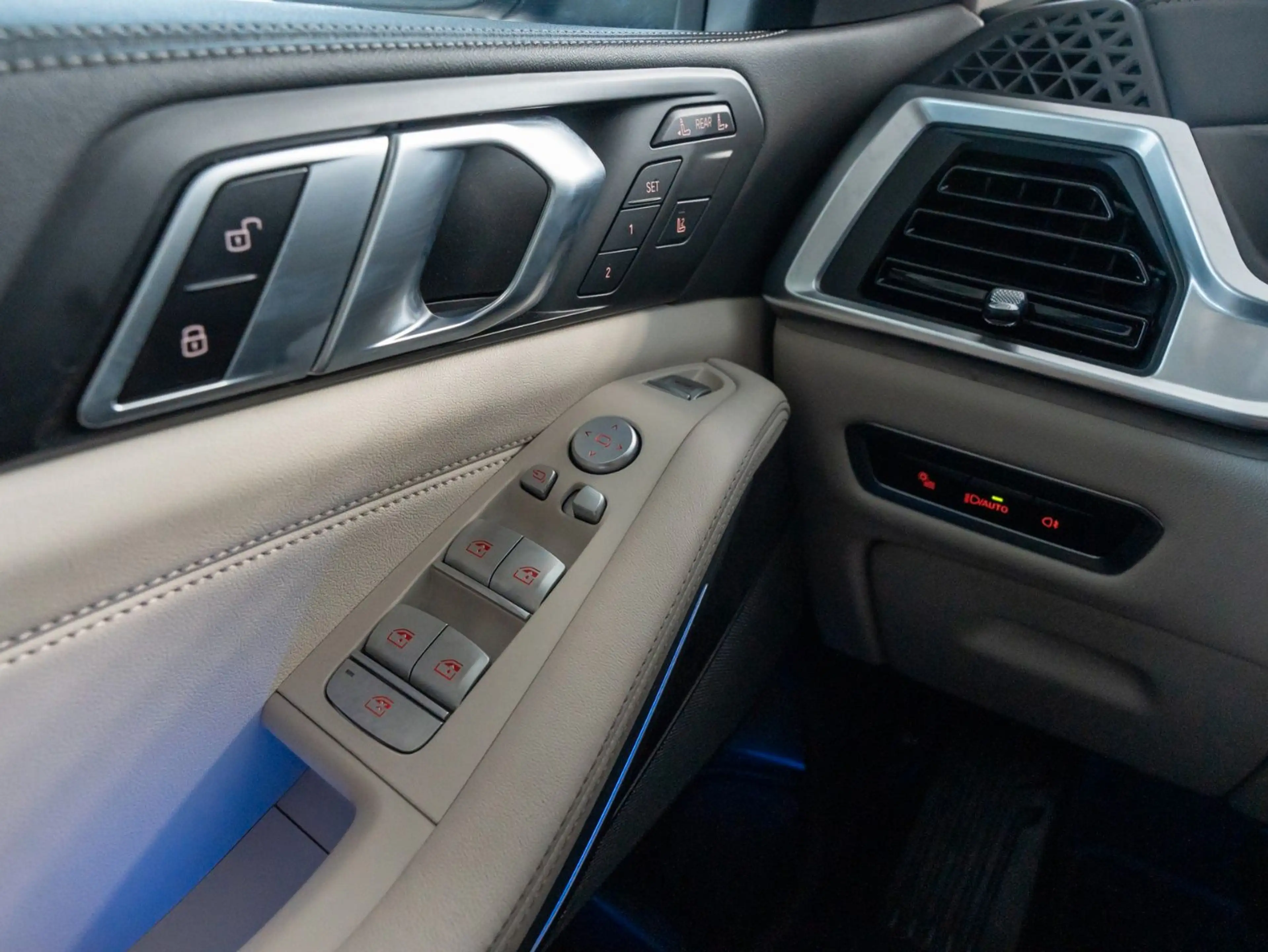 BMW X7 xD40d PANO HUD 360Kam H/K 7-Sitzer Belüft. — photo 9