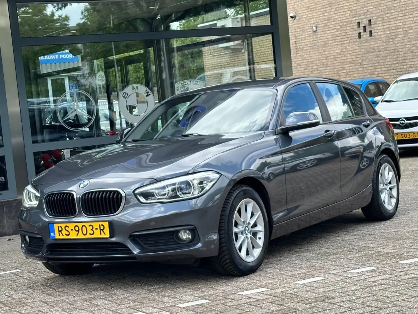 BMW 118 118I Corporate Lease Executive Xenon Navi Cruise S Grijs - 2