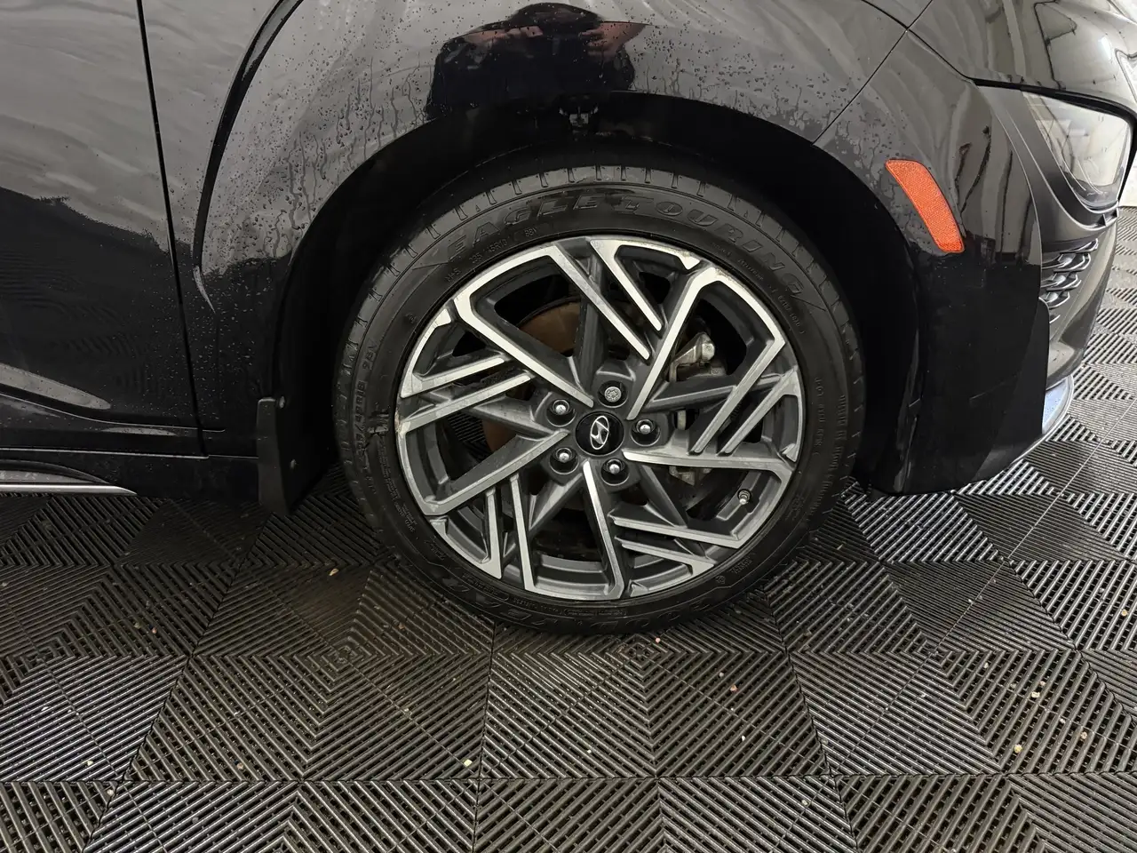 Hyundai KONA снимка Hyundai KONA