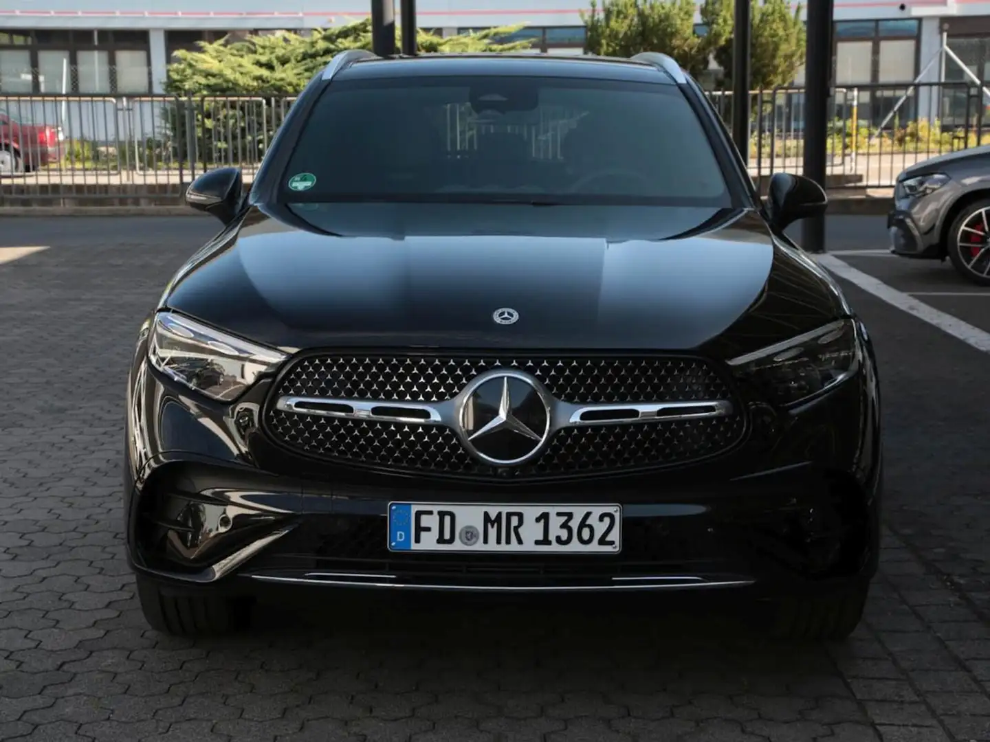 Mercedes-Benz GLC 220 d 4MATIC Edition Distronic Navi 360°K LM Schwarz - 2