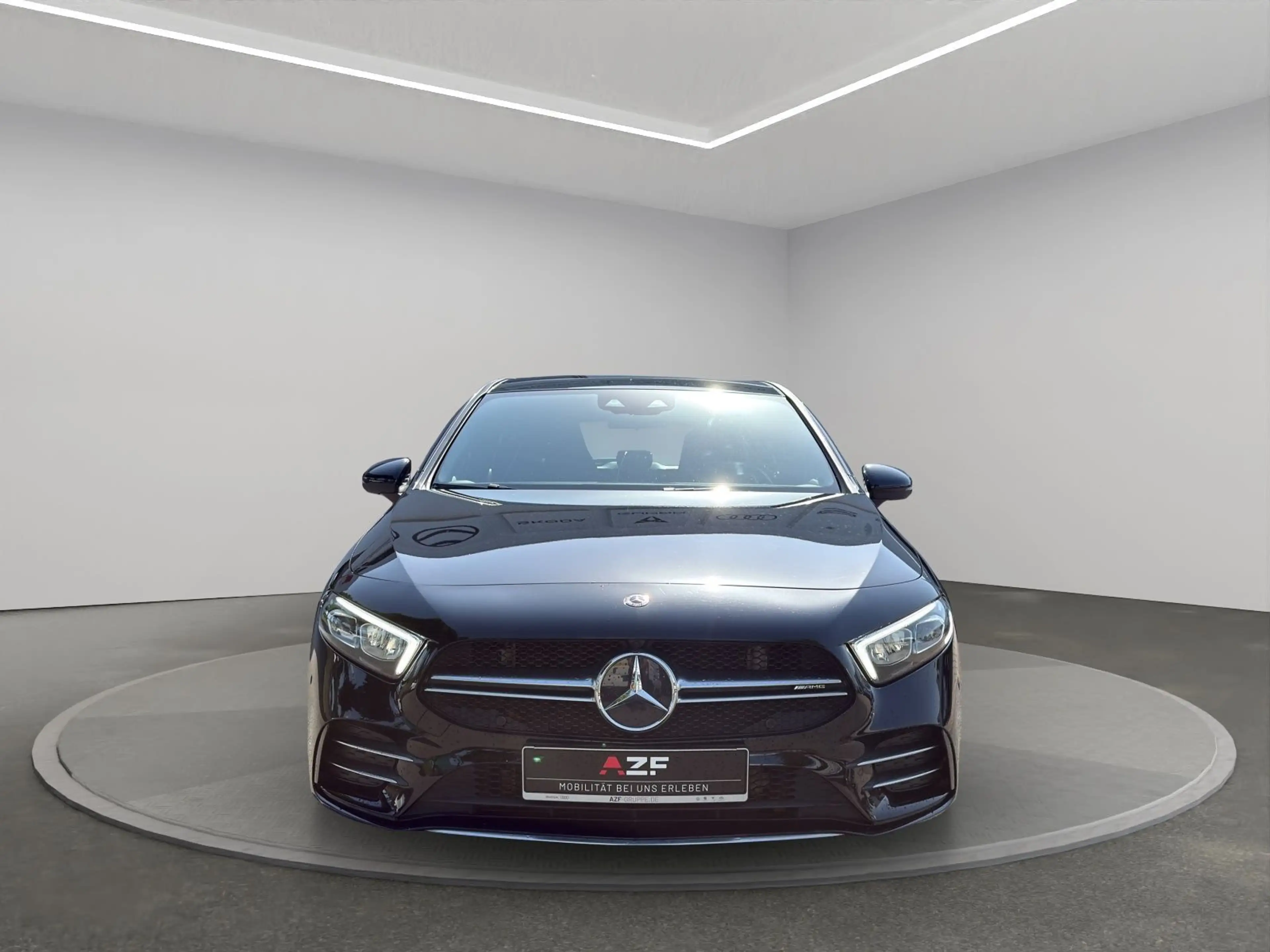 Mercedes-Benz A 35 AMG 4Matic NAVI+LED+PANO+SITZHZ+LEDER — photo 6