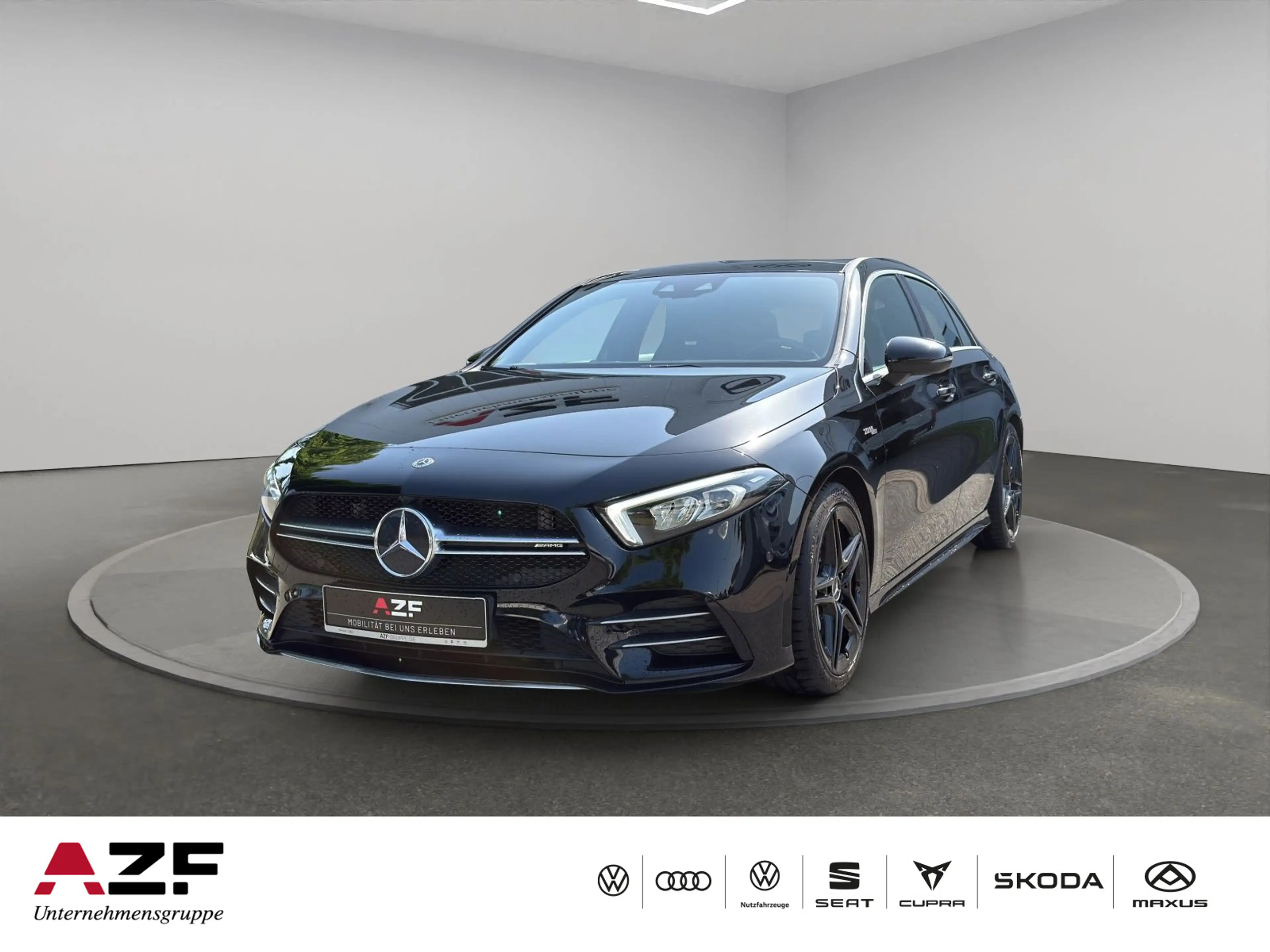 Mercedes-Benz A 35 AMG 4Matic NAVI+LED+PANO+SITZHZ+LEDER