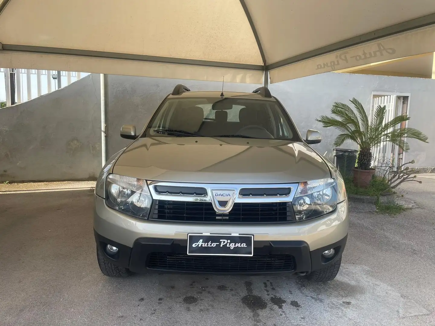 Dacia Duster Duster I 2010 1.5 dci Laureate 4x4 110cv Brons - 2