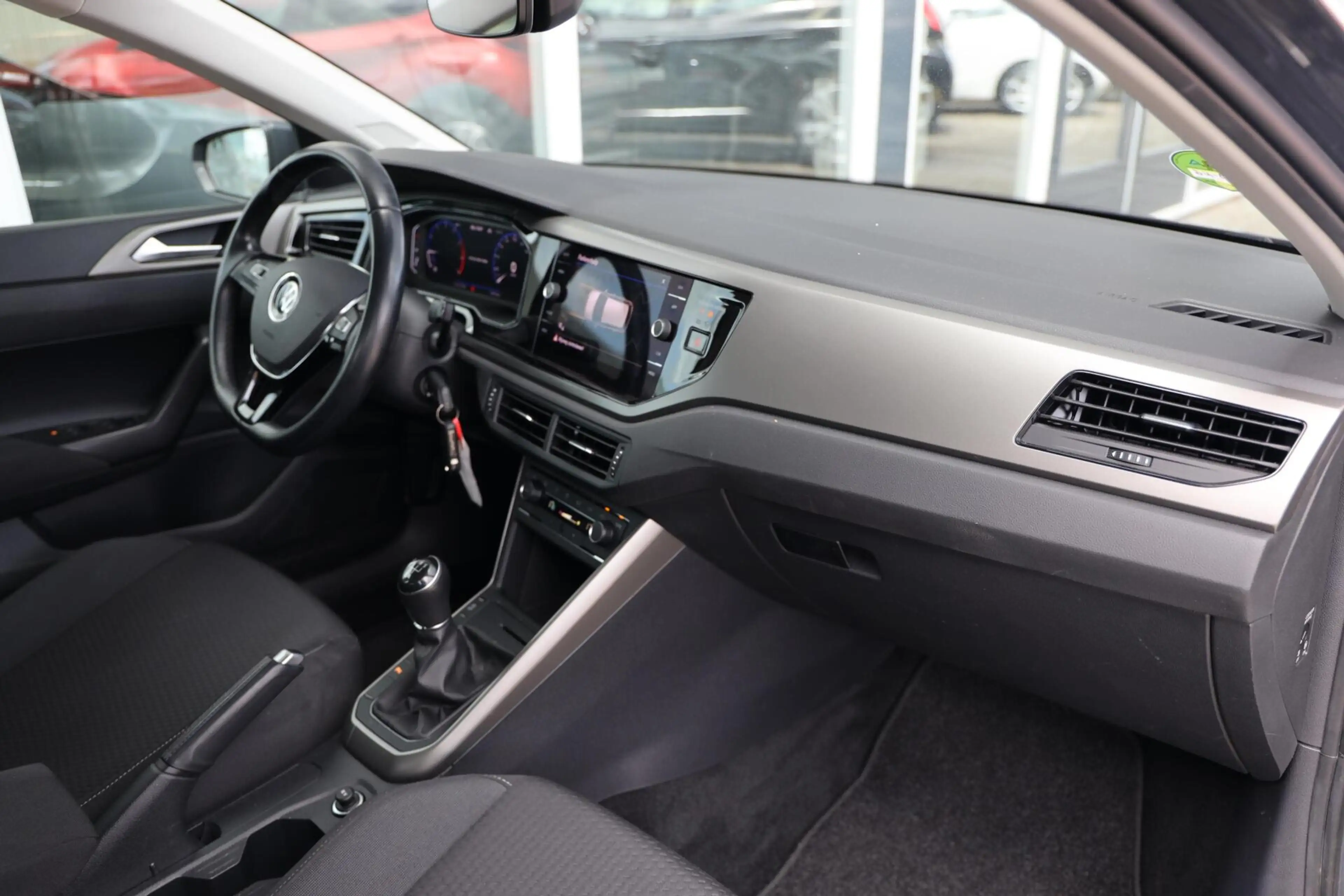 Volkswagen Polo 1.0 TSI Comfortline Business| Carplay | Navigatie — photo 11