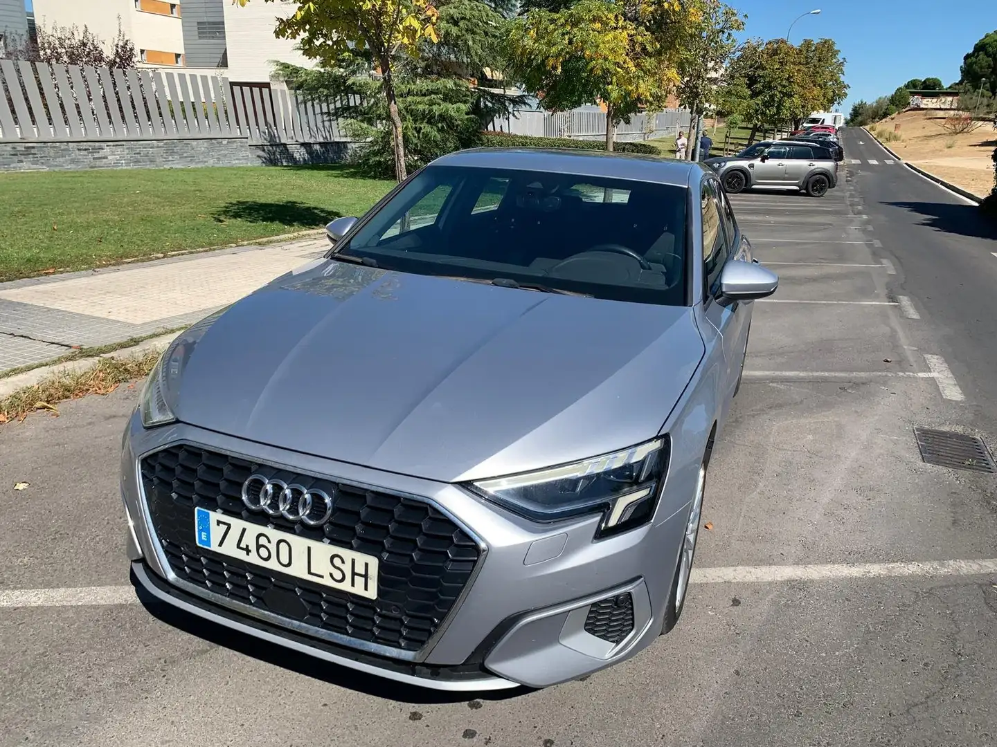 Audi A3 sportback 3.0 TFSi  S-Tronic Plateado - 2