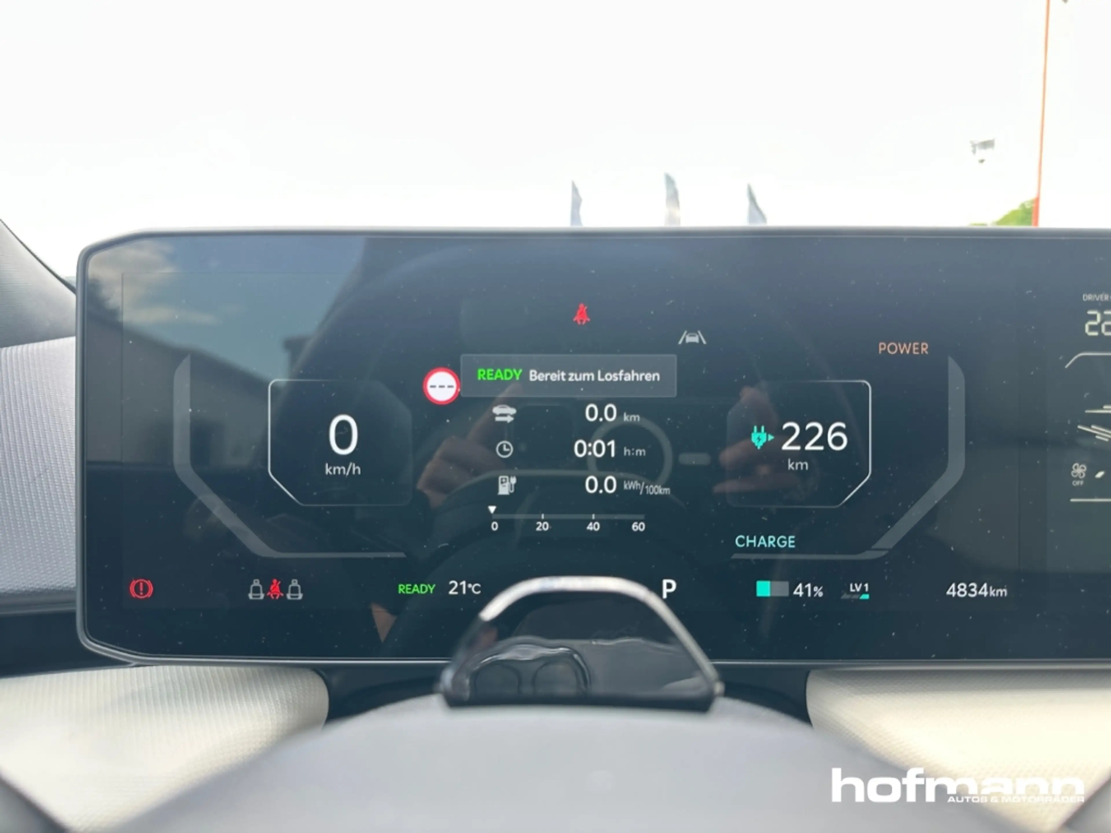 Kia EV4 GT-Line 81 HUD Matrix-LED Memory-Sitze 360-Kamera — photo 16