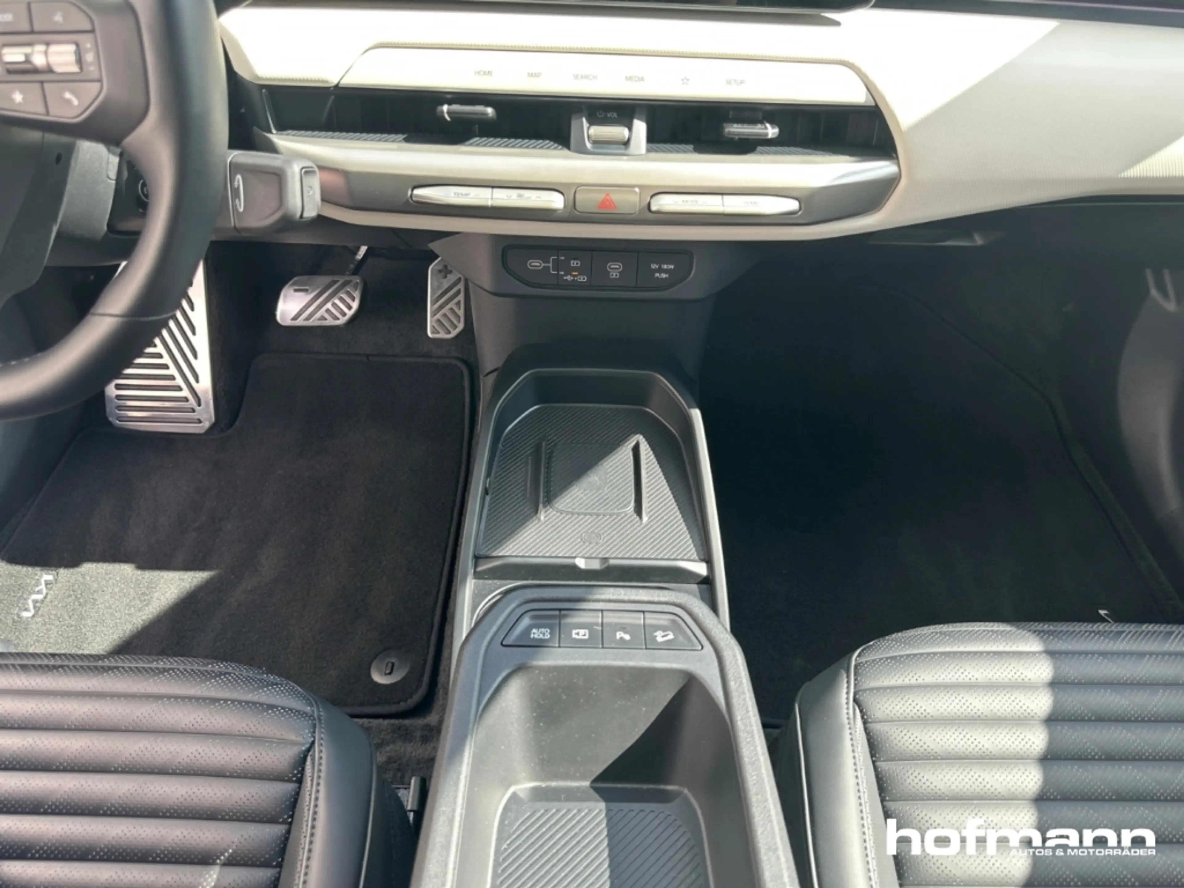 Kia EV4 GT-Line 81 HUD Matrix-LED Memory-Sitze 360-Kamera — photo 12