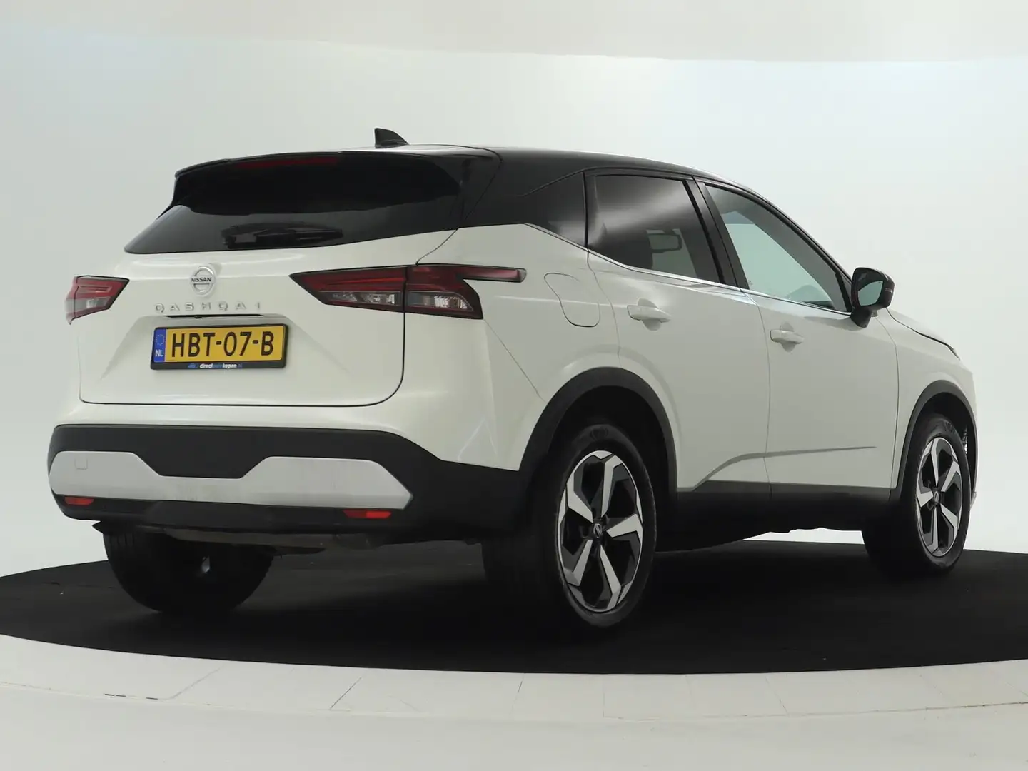 Nissan Qashqai 1.3 MHEV N-Connecta CarPlay | 360 Camera | Adaptiv Wit - 2