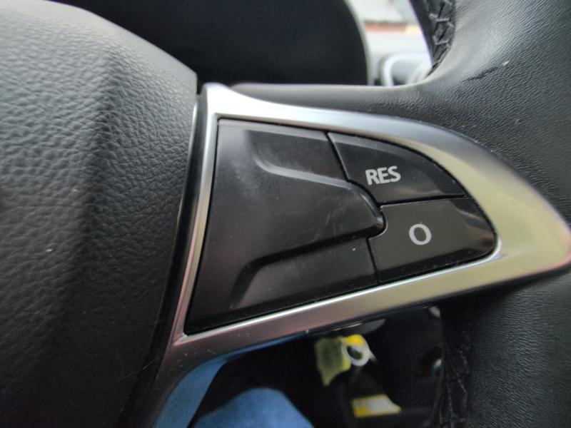 Dacia Lodgy 1.2 TCe 115cv 7pl. bleu 05/18 Airco GPS Caméra — photo 10