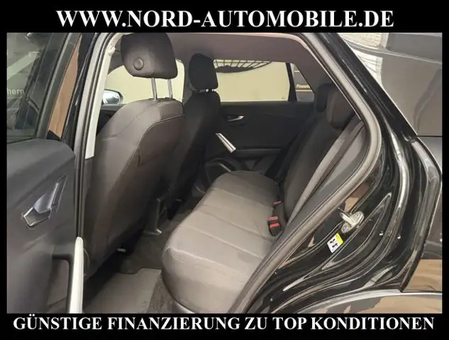 Audi Q2 view 15