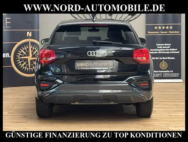 Audi Q2 view 9