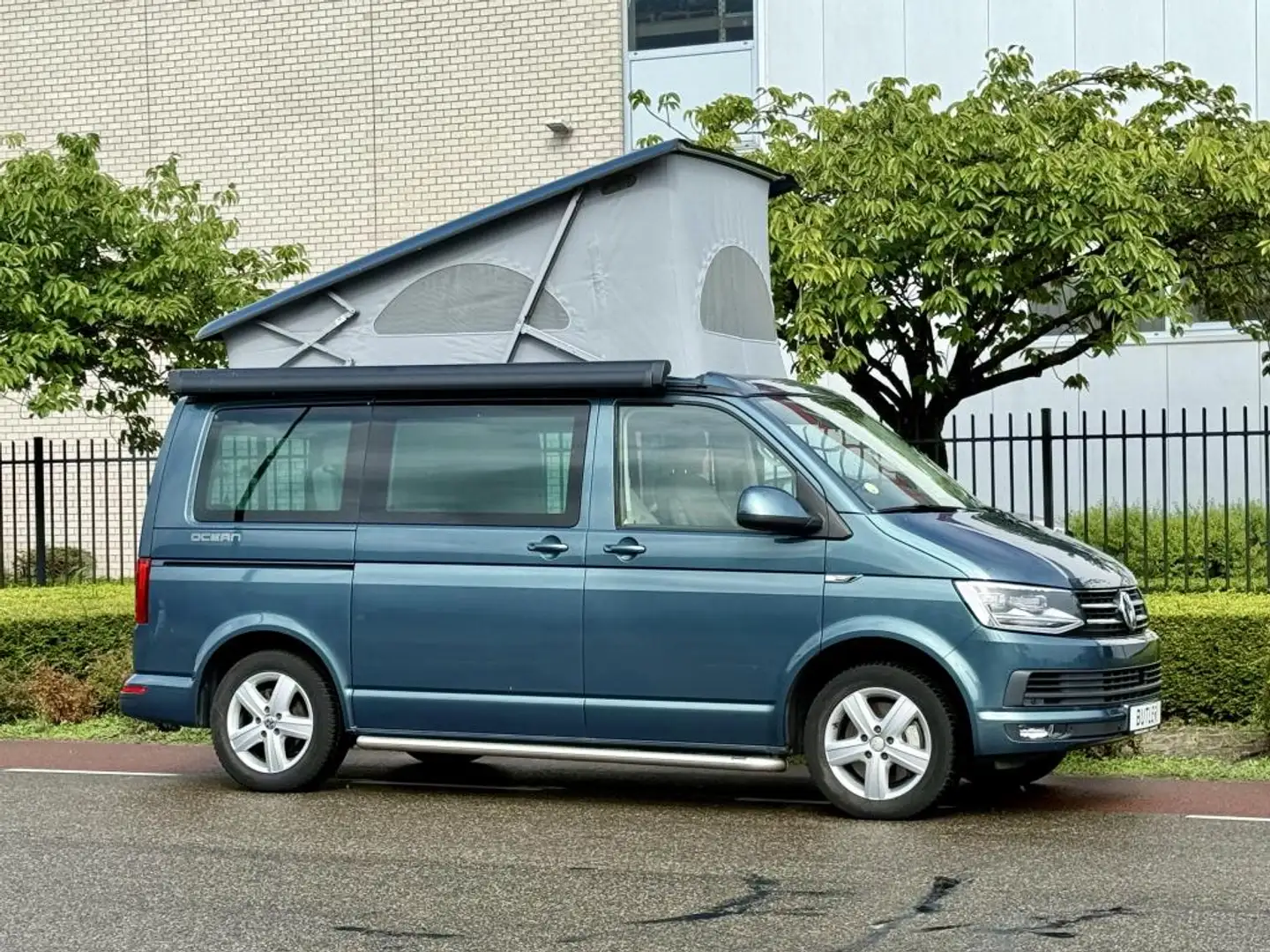 Volkswagen T6 California Ocean 199 PK 2016 AUT - 2