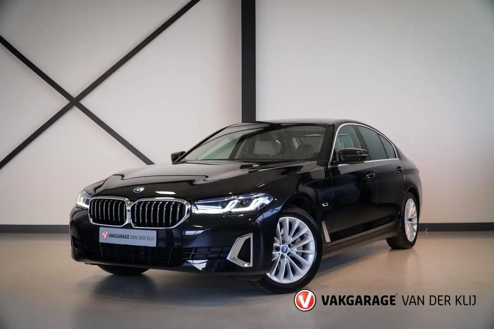 BMW 530 5-serie Sedan 530e Luxury Line | Comfort Zetels | Zwart - 1