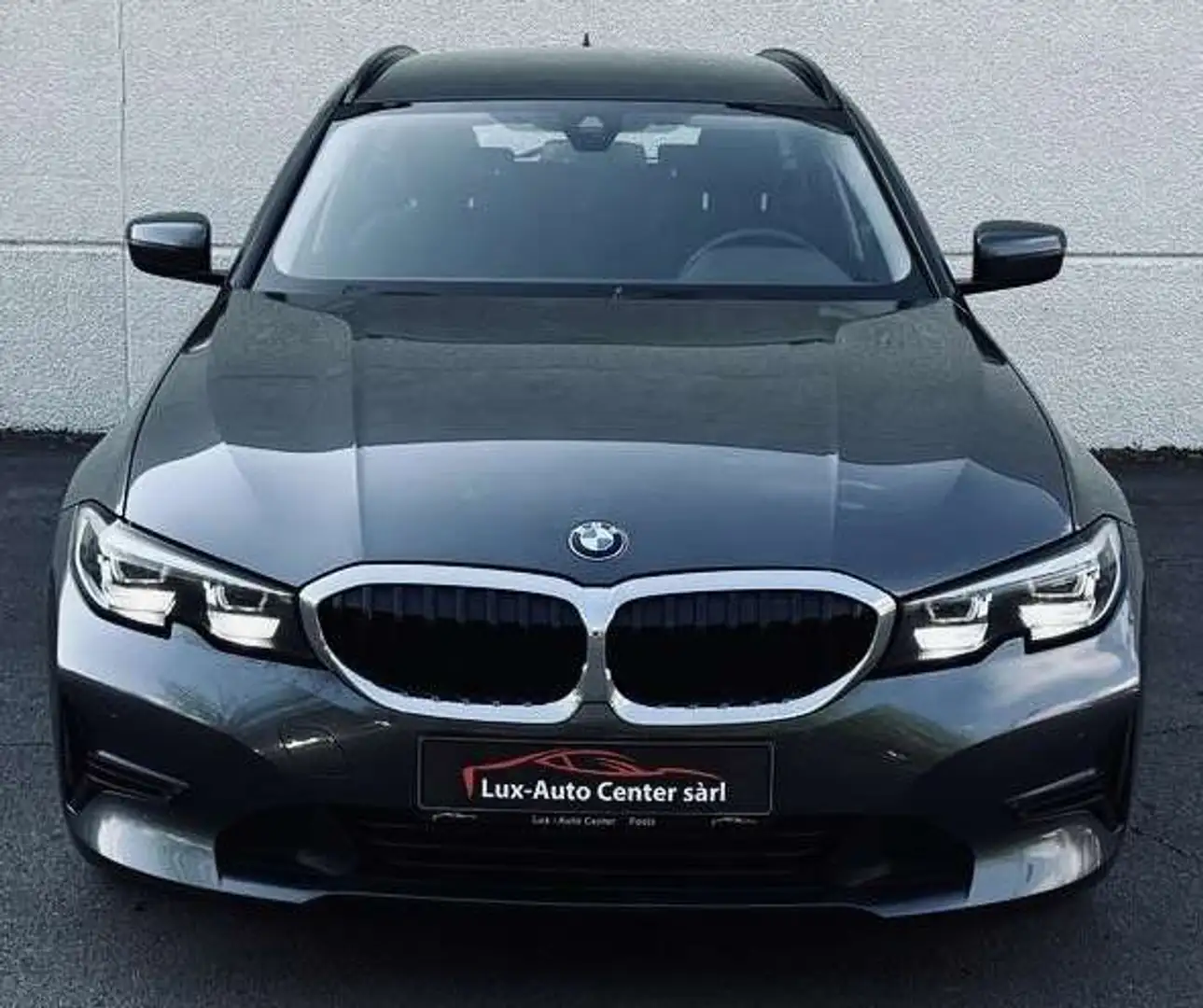 BMW 318 Touring dA AdBlue Gris - 1