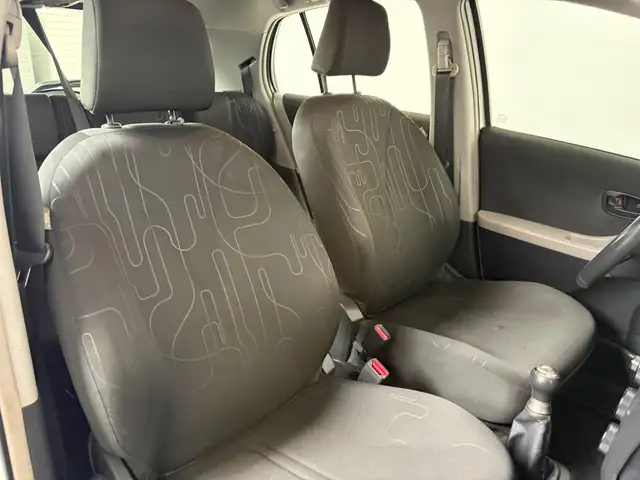 Toyota Yaris view 5
