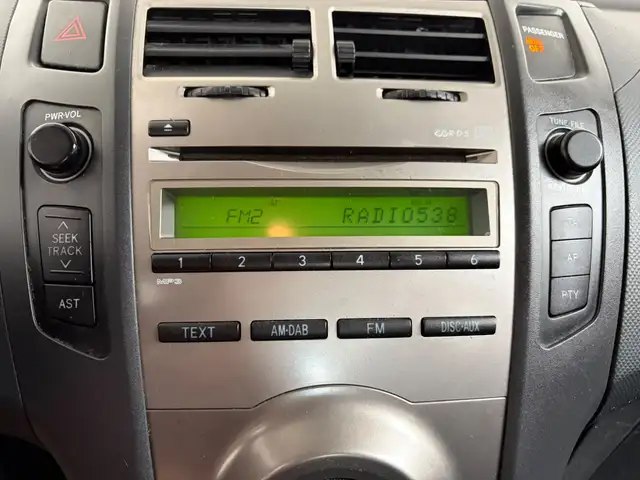 Toyota Yaris view 13