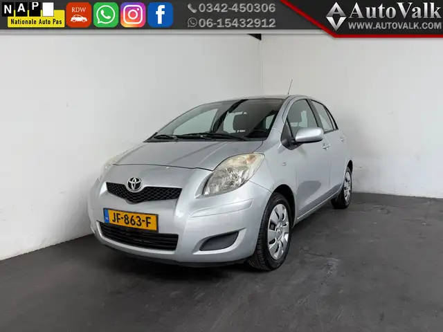 Toyota Yaris main image