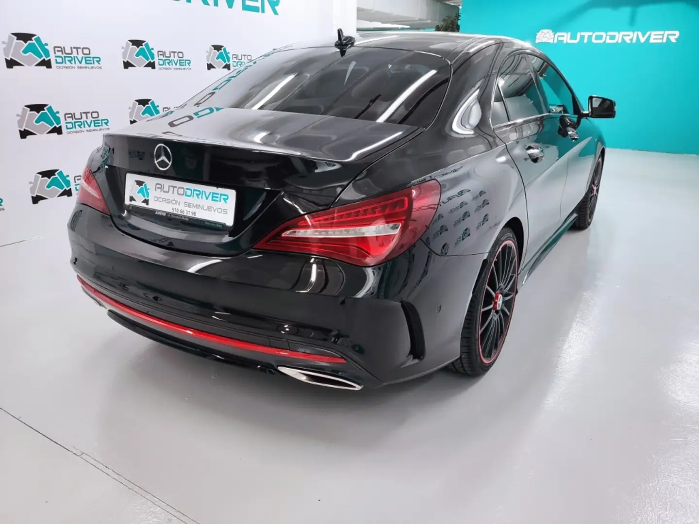 Mercedes-Benz CLA 250 Sport 4Matic 7G-DCT Negro - 2