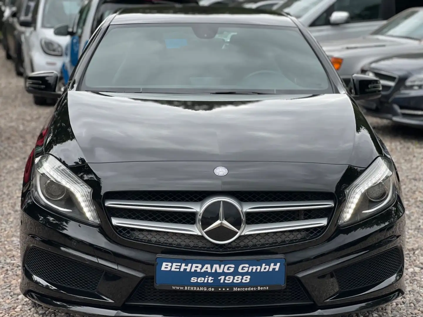 Mercedes-Benz A 180 A180d AMG-LINE*AUTOMATIK*KAMERA*MOD.2015* Noir - 2
