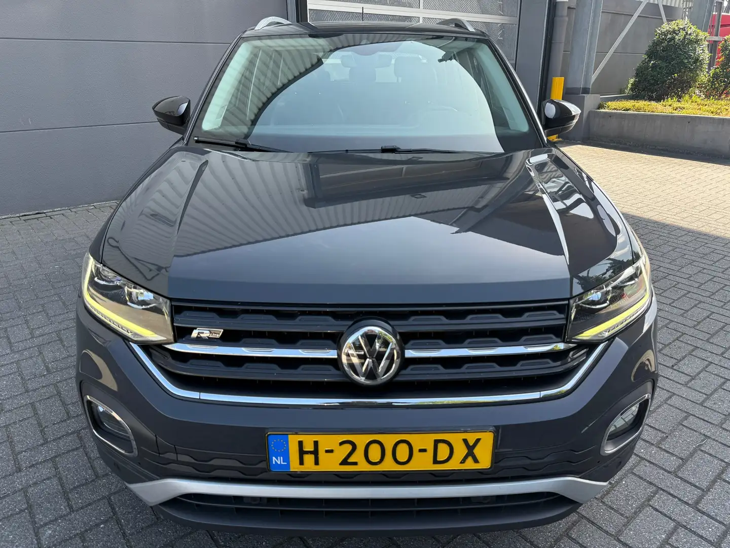 Volkswagen T-Cross 1.0 TSI R-LINE Business*TERKHAAK*CRUISE*APK*NAP*NA Grijs - 2