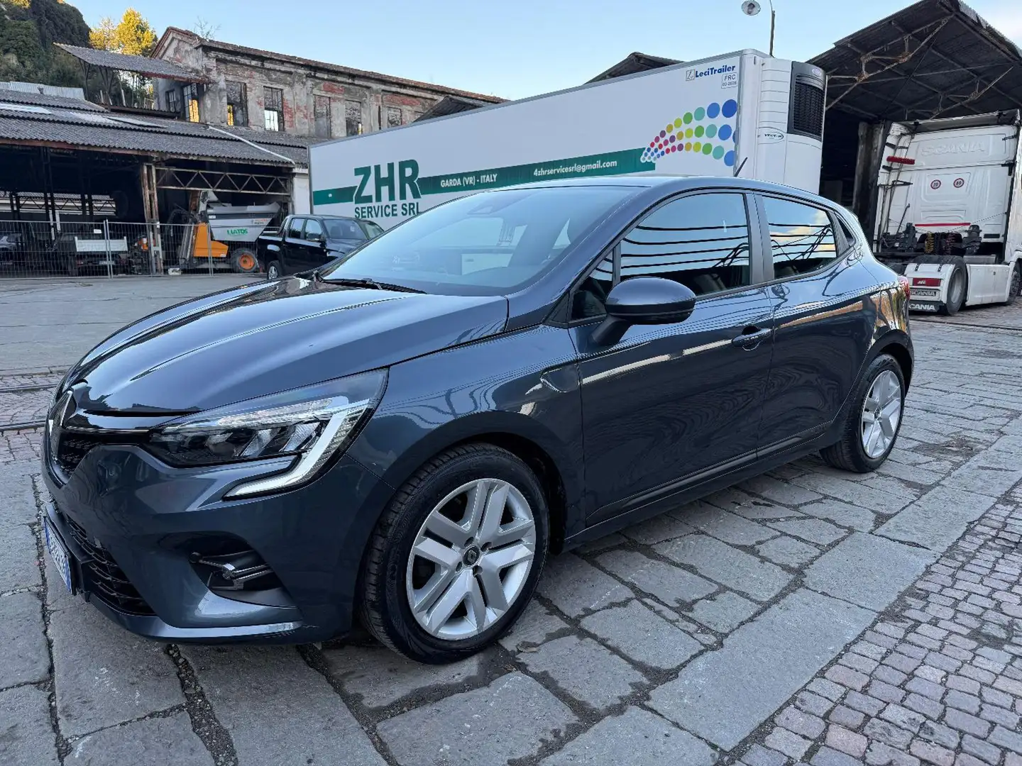 Renault Clio TCe 90 CV 5 porte Business Gris - 1