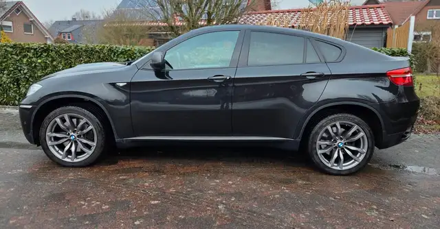 BMW X6 M d PANO HUD Adap. Sitzlüft StHz AHK 8-fach