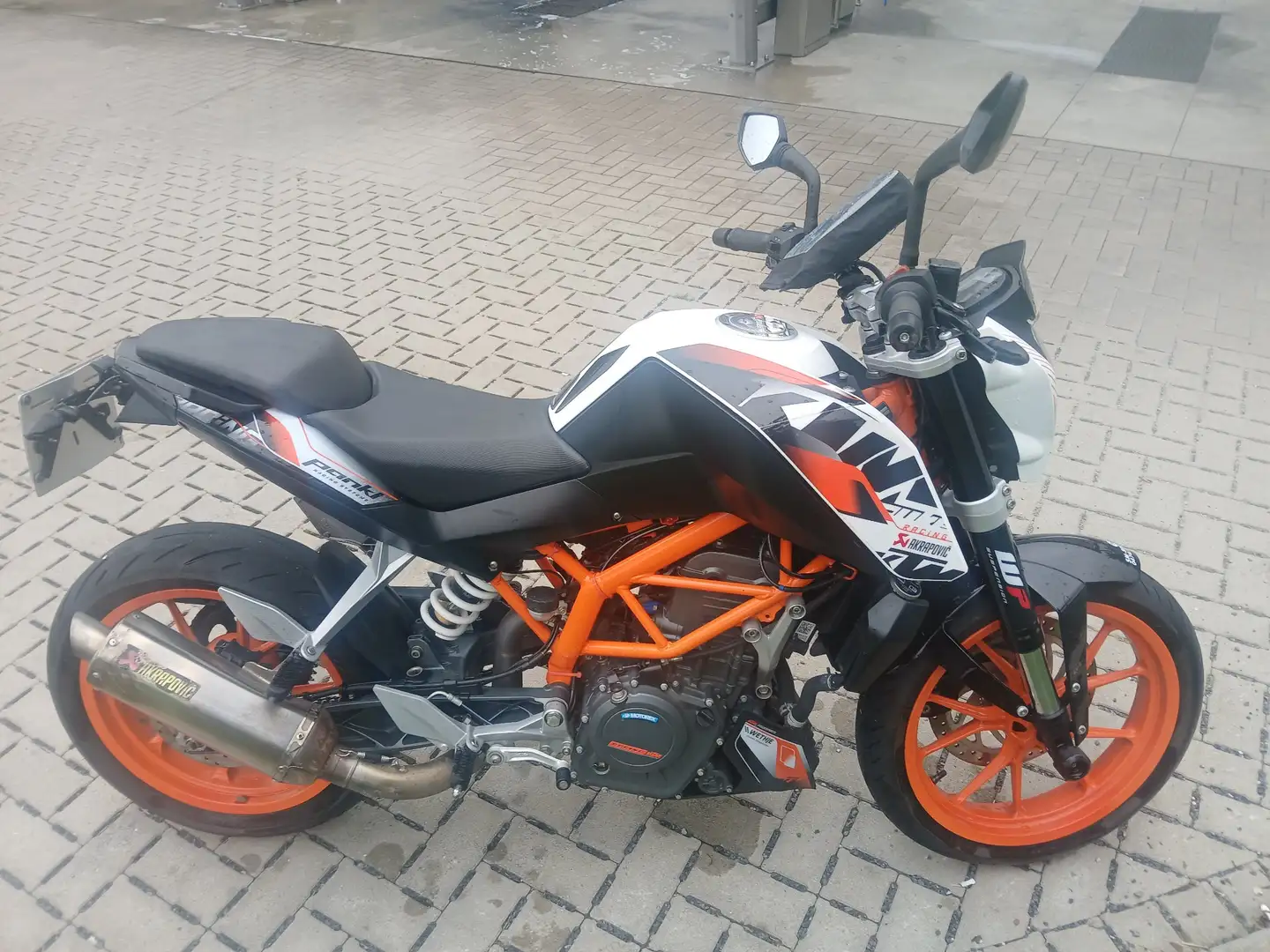 KTM 390 Duke Orange - 1