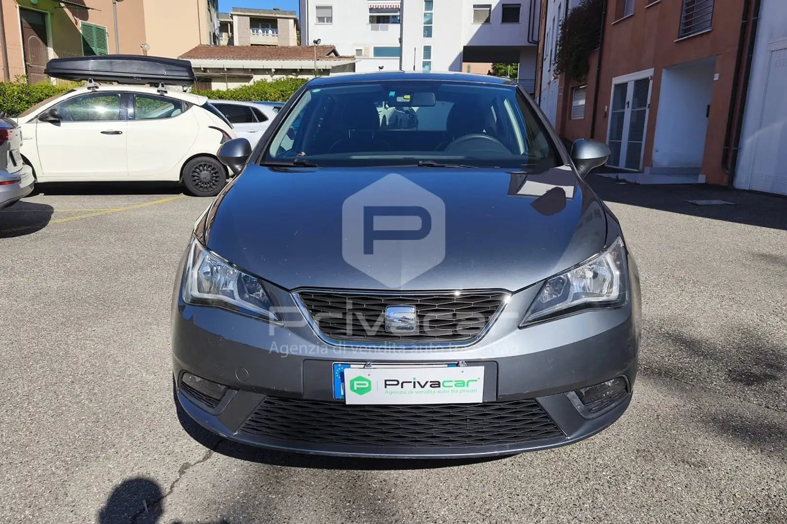 SEAT Ibiza Ibiza 1.4 TDI 75 CV CR 5p. Style Plateado - 2