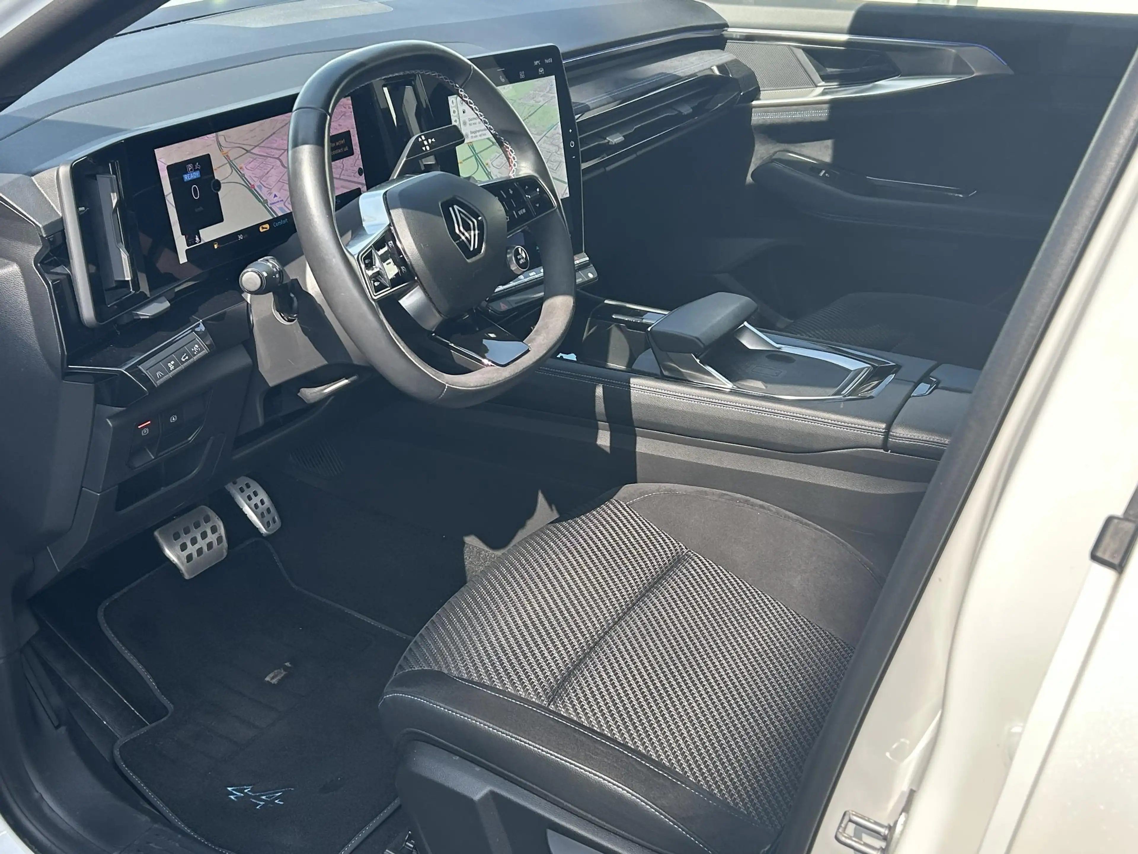 Renault Espace E-Tech full hybrid 200 esprit Alpine 7p. \ — photo 24